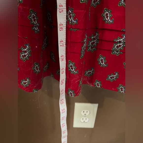 Vera Bradley jumper and jacket set. Red paisley quilted jacket with border trim. - Picture 12 of 15